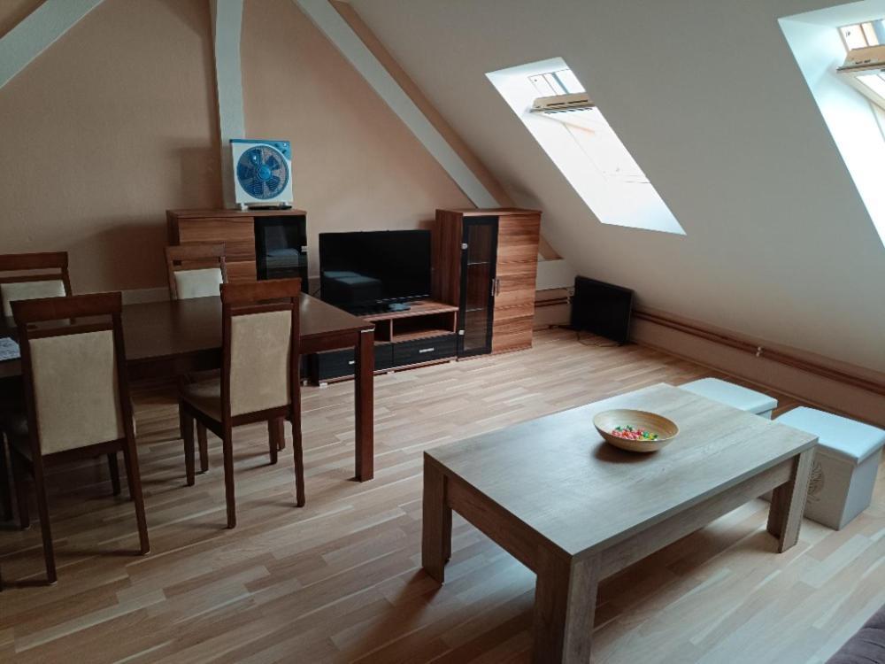 Apartmany Greg เชสเกบูดิเยโจวิตเซ ภายนอก รูปภาพ